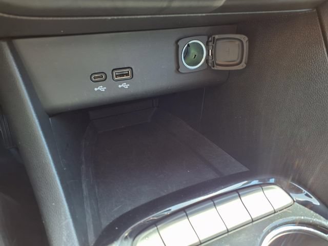 Used 2025 Buick Encore GX Preferred FWD image 65