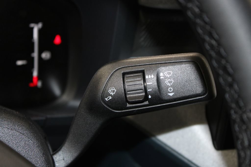 New 2026 Ford Maverick XLT image 38