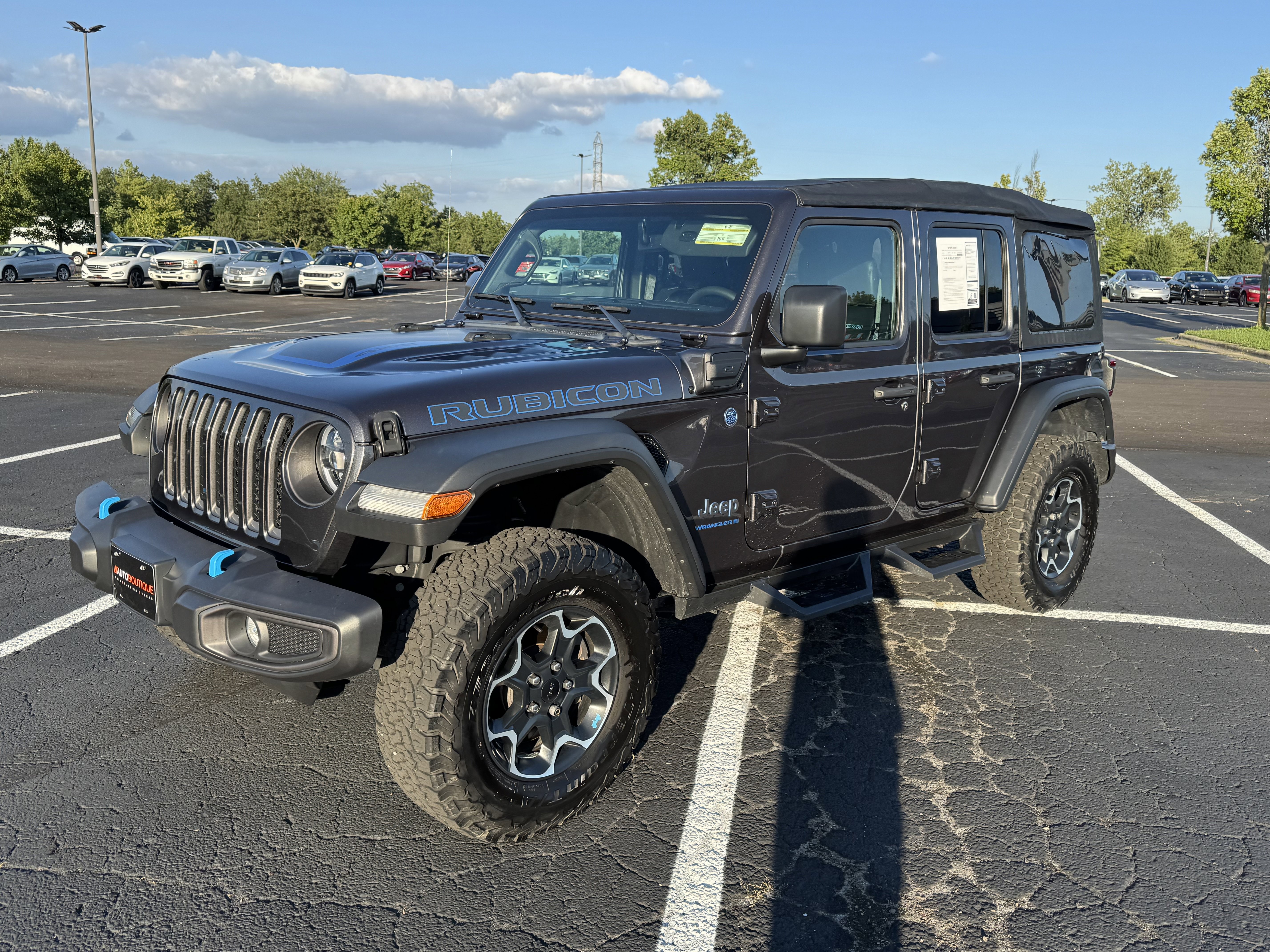 Used 2023 Jeep Wrangler Unlimited Rubicon 4xe image 27