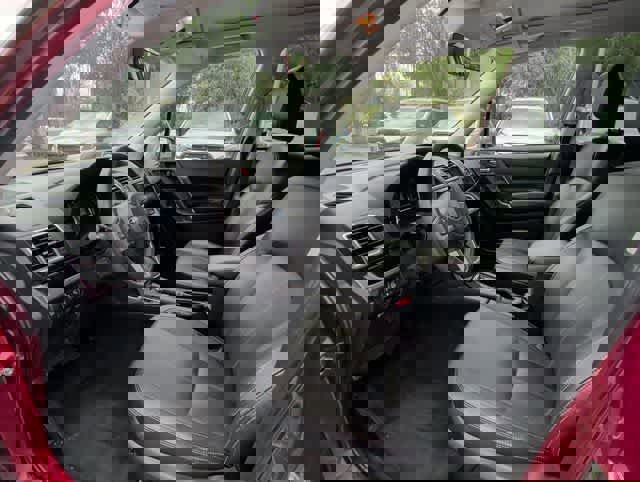 Used 2017 Subaru Forester 2.5i Touring image 2