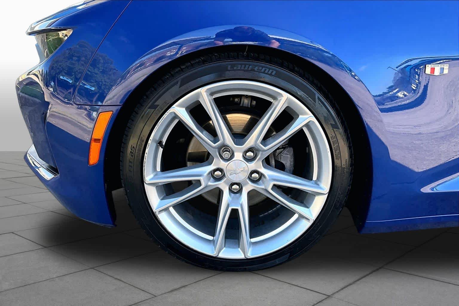 Used 2019 Chevrolet Camaro LT w/ RS Package RWD image 11