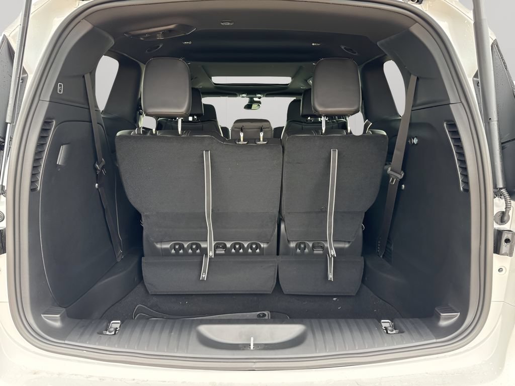 New 2026 Chrysler Pacifica Select AWD/4WD image 19