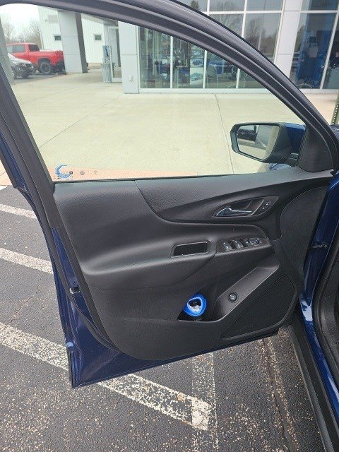 Used 2022 Chevrolet Equinox LT image 8