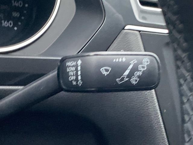 Used 2018 Volkswagen Tiguan SE w/ Panoramic Sunroof Package image 22