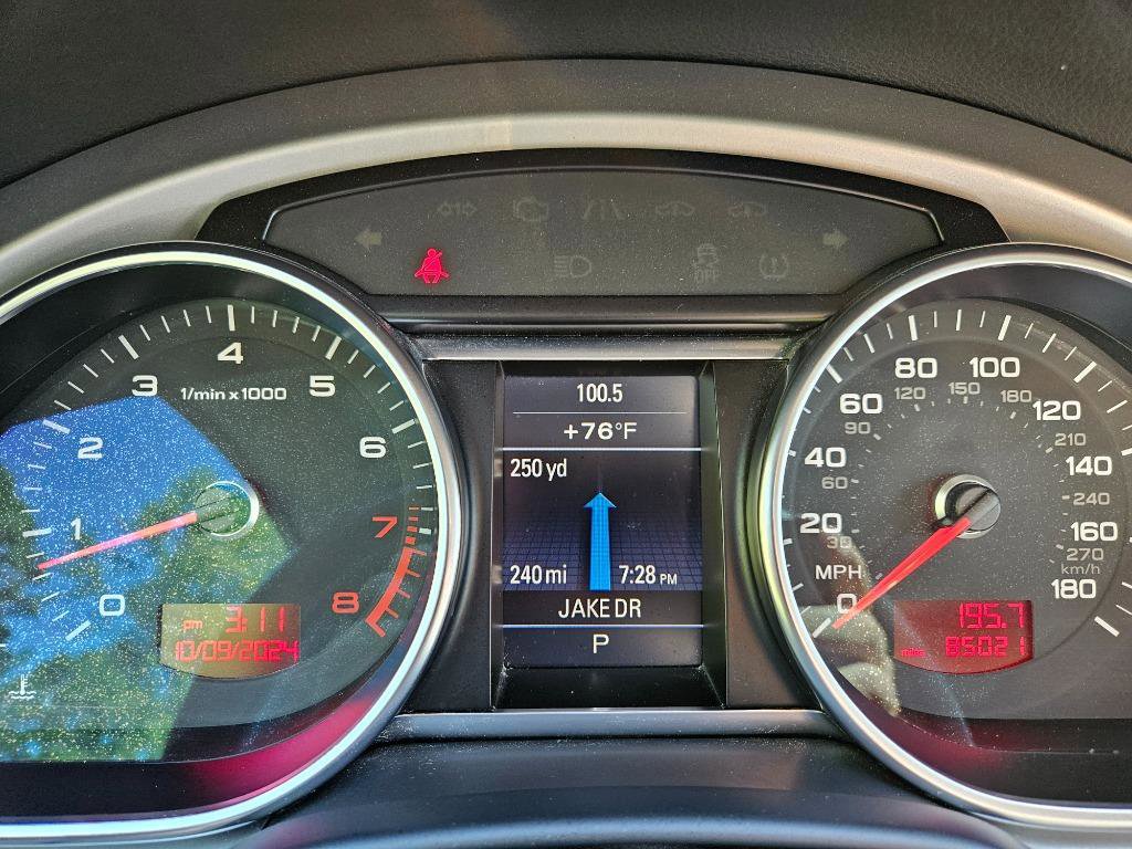 Used 2010 Audi Q7 3.6 Premium Plus w/ Premium Plus Pkg image 23