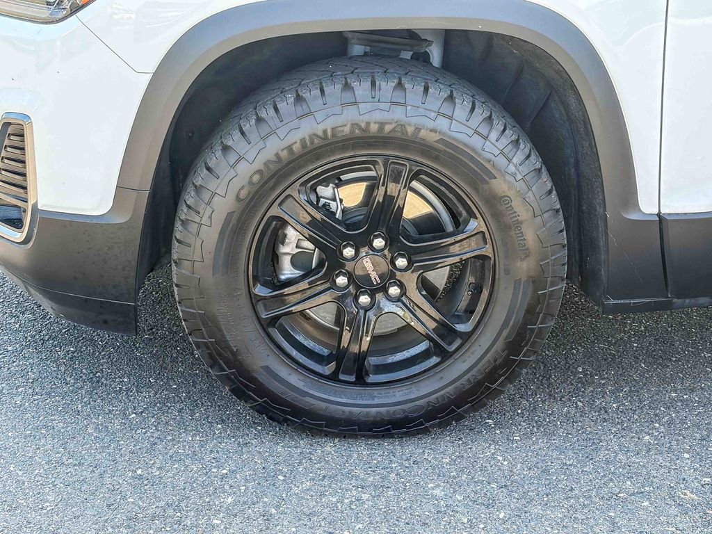 Used 2021 GMC Acadia AT4 w/ Technology Package image 7