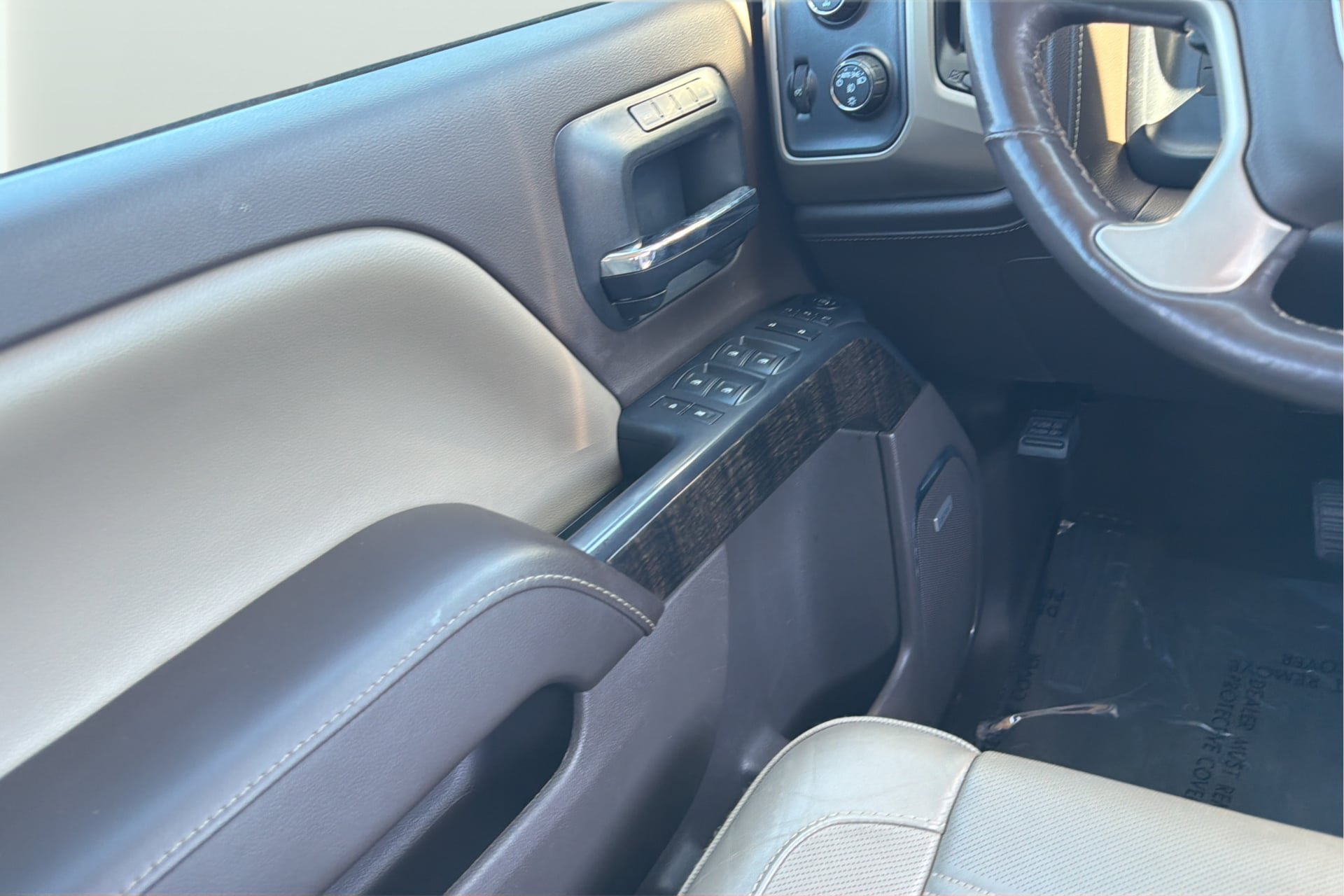 Used 2015 GMC Sierra 1500 Denali AWD/4WD image 20