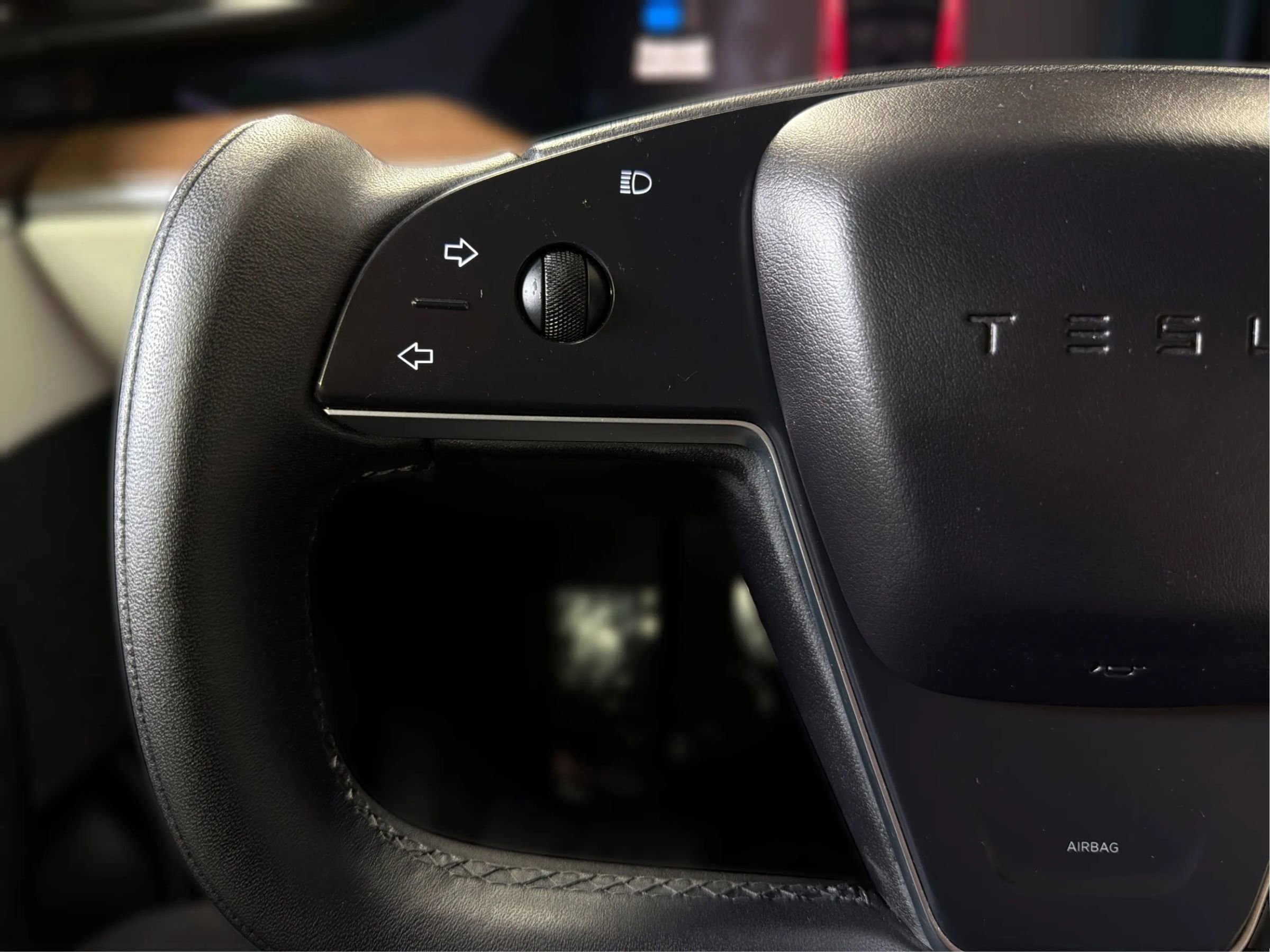 Used 2023 Tesla Model S Standard Range image 33