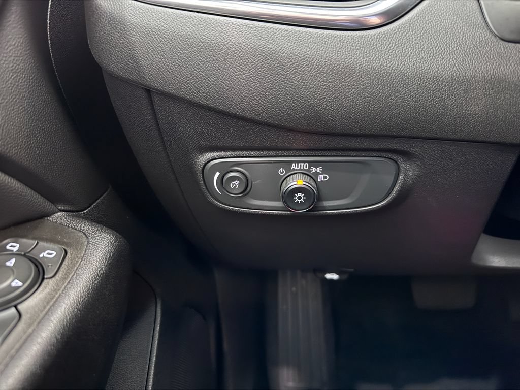 Certified 2024 Chevrolet Equinox LT AWD/4WD image 24
