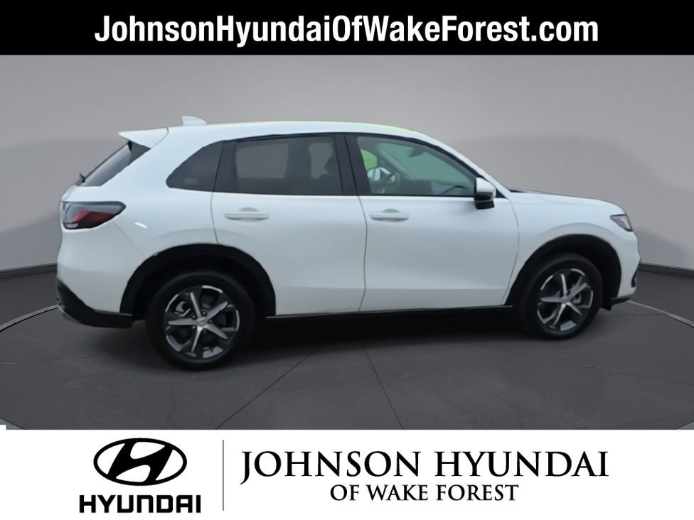 Used 2023 Honda HR-V EX-L image 10