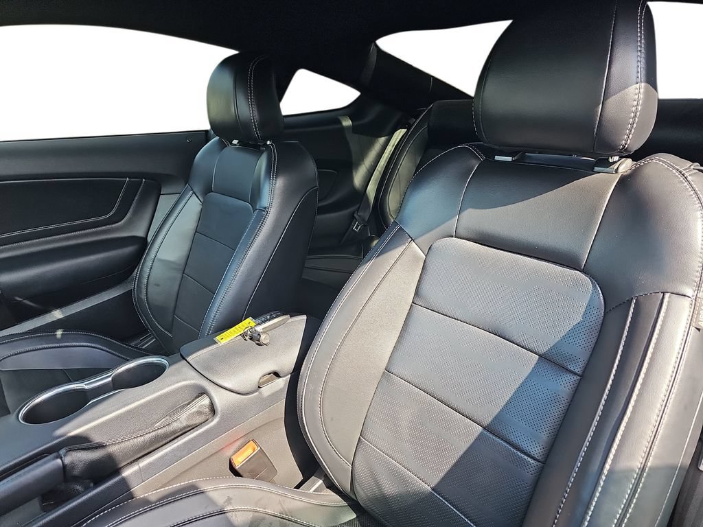 Used 2019 Ford Mustang GT Premium w/ GT Performance Package RWD image 15