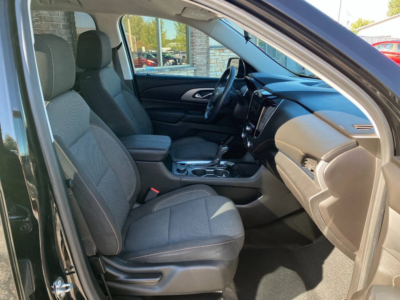 Used 2018 Chevrolet Traverse LT AWD/4WD image 15