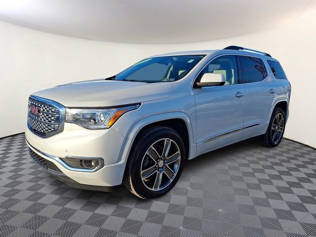 Used 2017 GMC Acadia Denali w/ Technology Package image 3