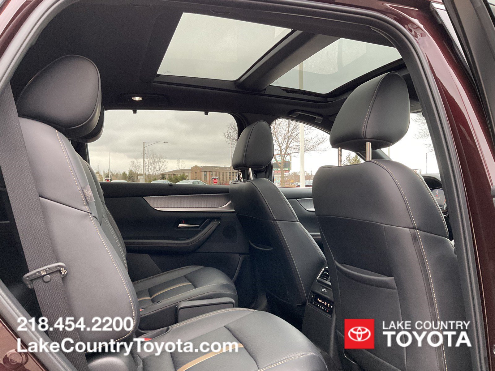 Used 2024 MAZDA CX-90 Plug-In Hybrid w/ Premium Plus AWD/4WD image 18