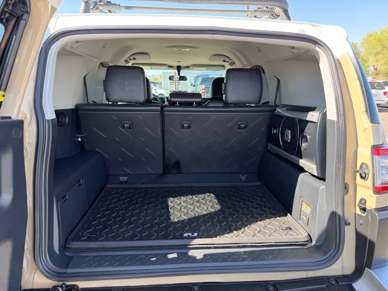 Used 2014 Toyota FJ Cruiser 4WD w/ Upgrade Package image 10