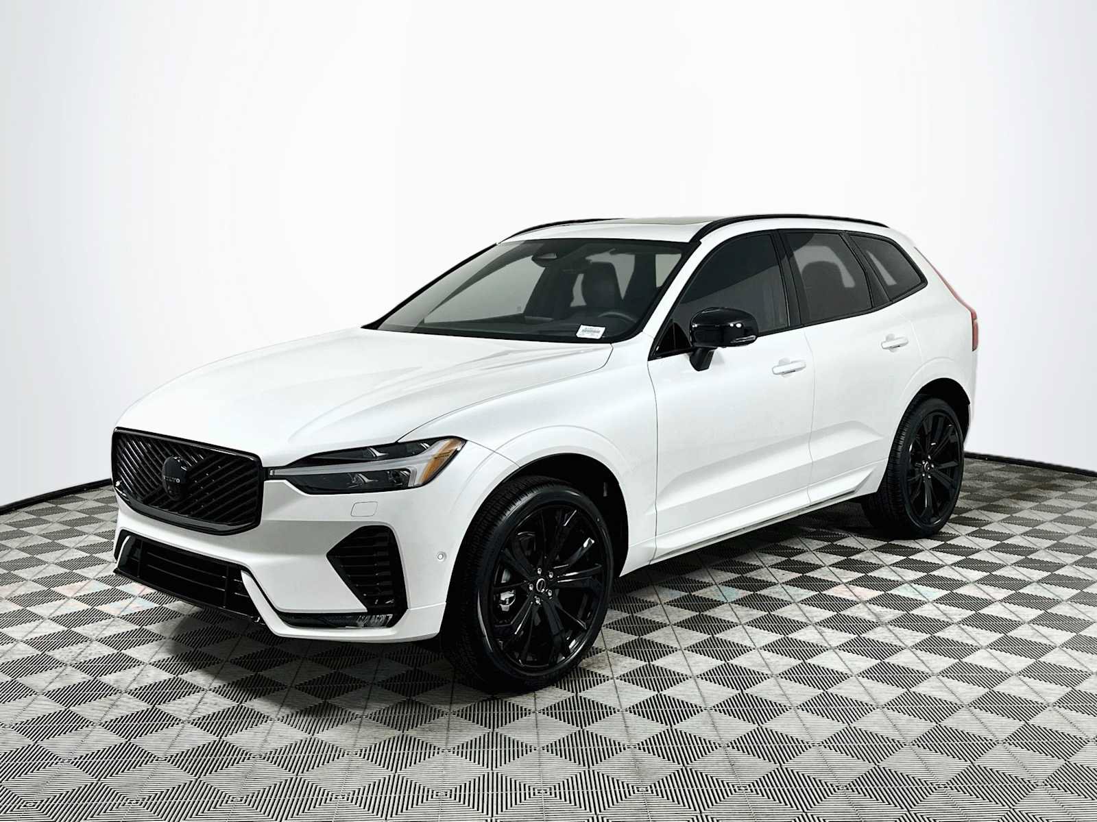 New 2026 Volvo XC60 B5 Ultra w/ Climate Package PRO AWD/4WD image 3