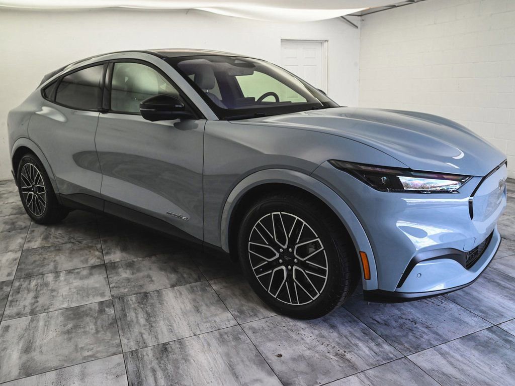 Used 2025 Ford Mustang Mach-E Premium AWD/4WD image 3