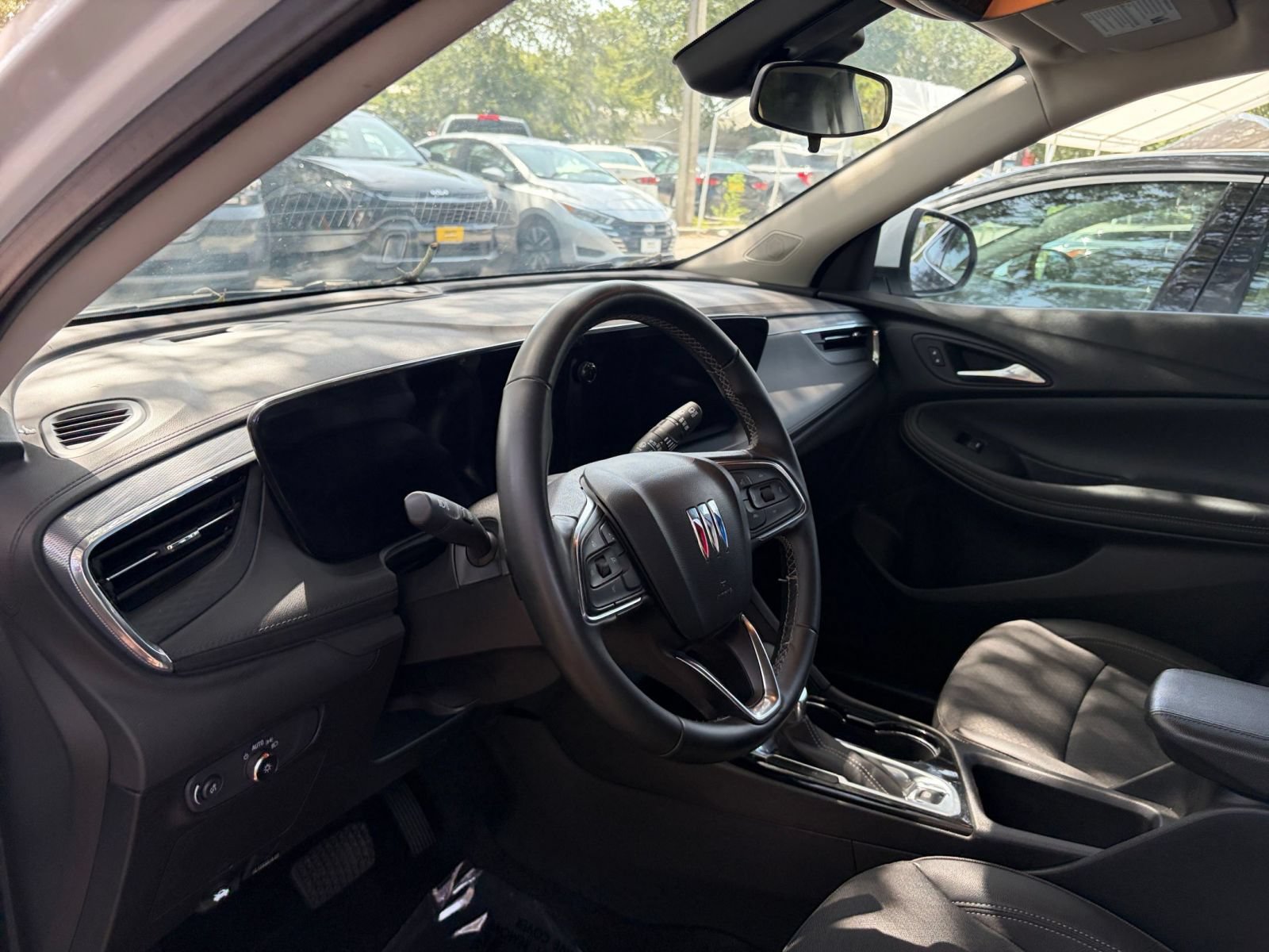 Used 2025 Buick Encore GX Preferred FWD image 33