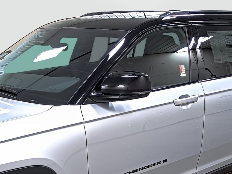 New 2025 Jeep Grand Cherokee L Limited w/ Trailer Tow Package image 8