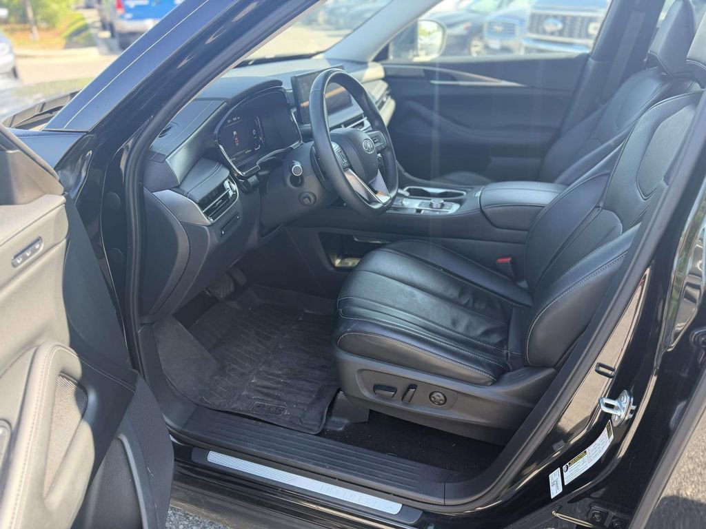 Used 2023 INFINITI QX60 Luxe w/ Cargo Package AWD/4WD image 9