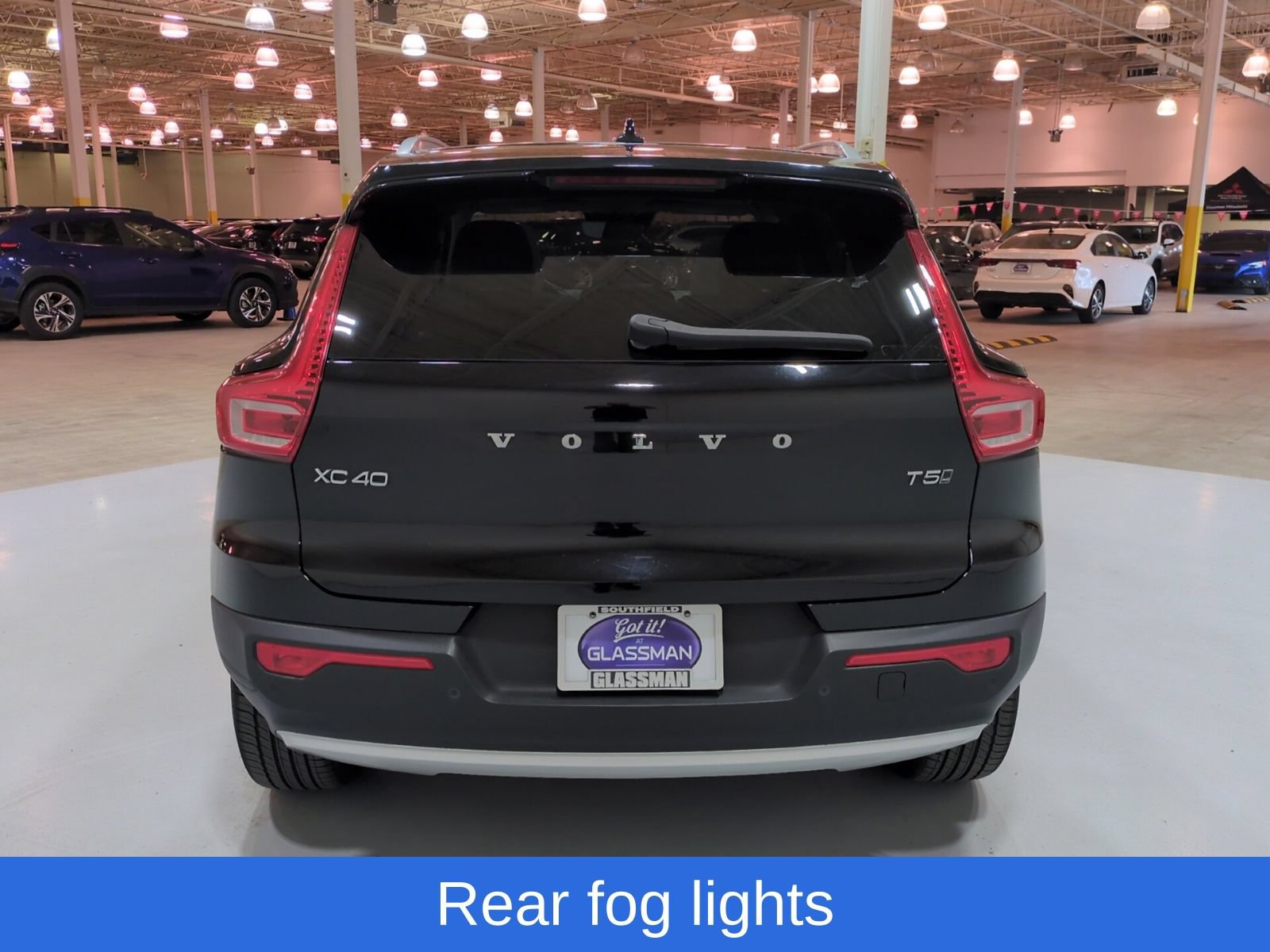 Used 2022 Volvo XC40 T5 Momentum w/ Premium Package AWD/4WD image 5