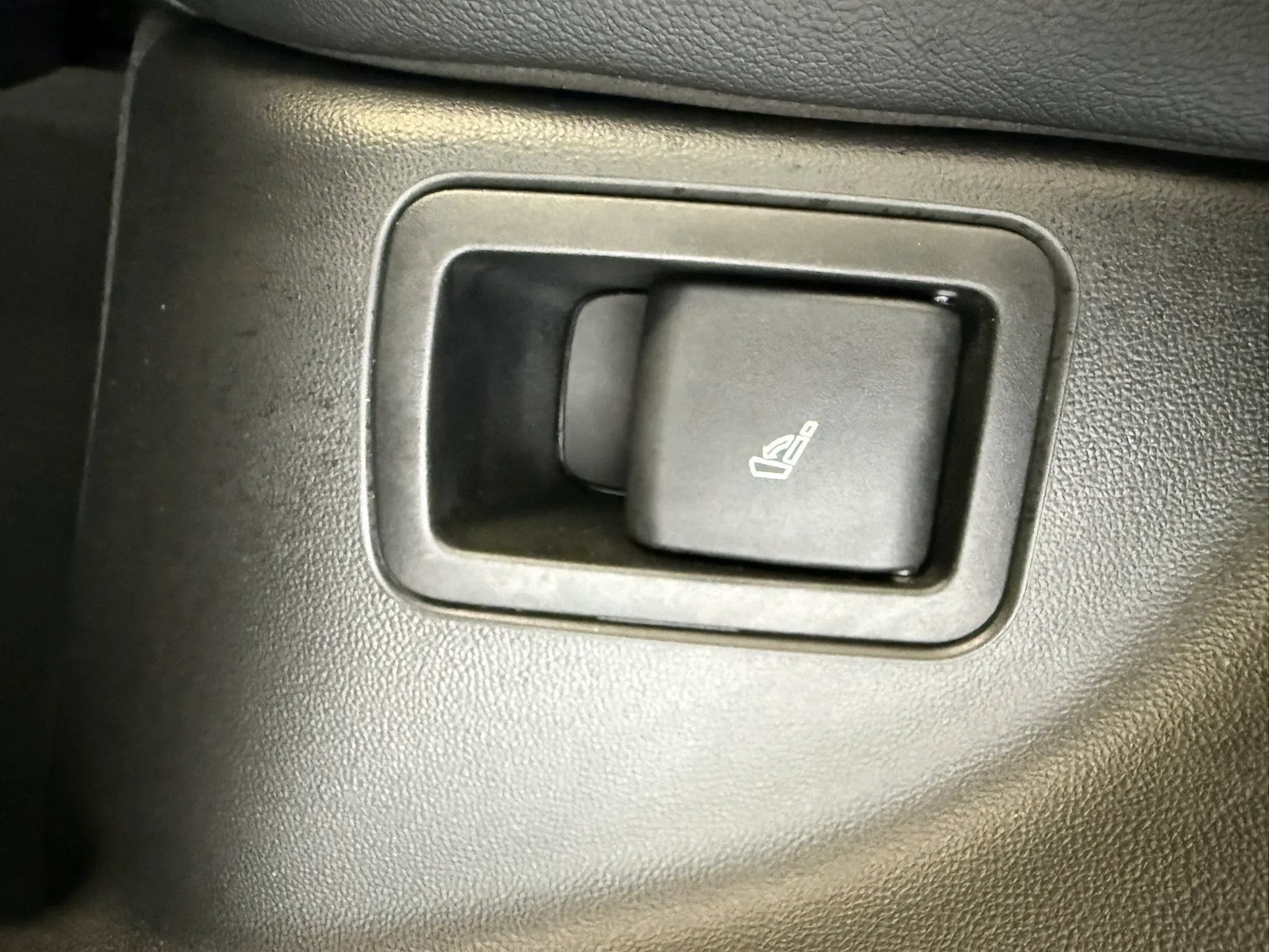 Used 2023 Maserati Grecale GT AWD/4WD image 36
