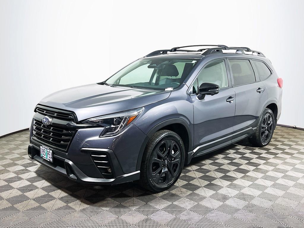 Used 2023 Subaru Ascent Onyx Edition Limited image 3