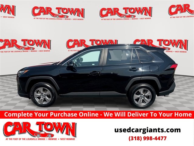 Used 2023 Toyota RAV4 XLE image 1