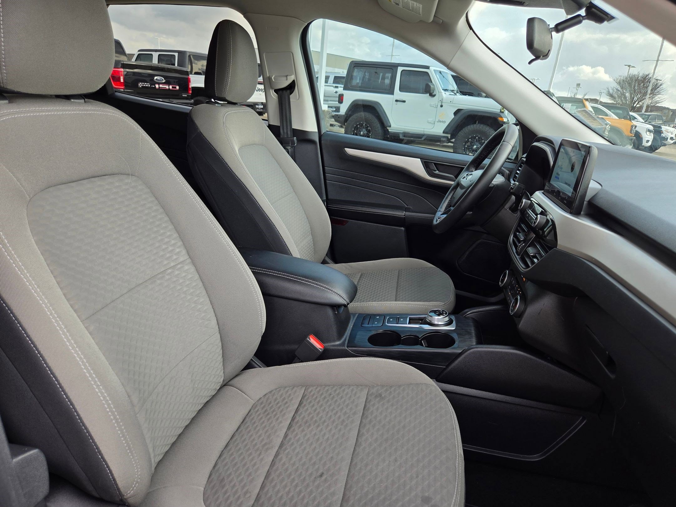 Used 2022 Ford Escape SE w/ Convenience Package image 33