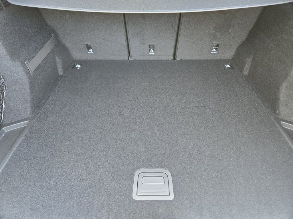 New 2026 Audi SQ5 Prestige AWD/4WD image 36