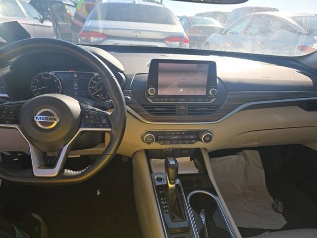 Used 2020 Nissan Altima 2.5 SL FWD image 7