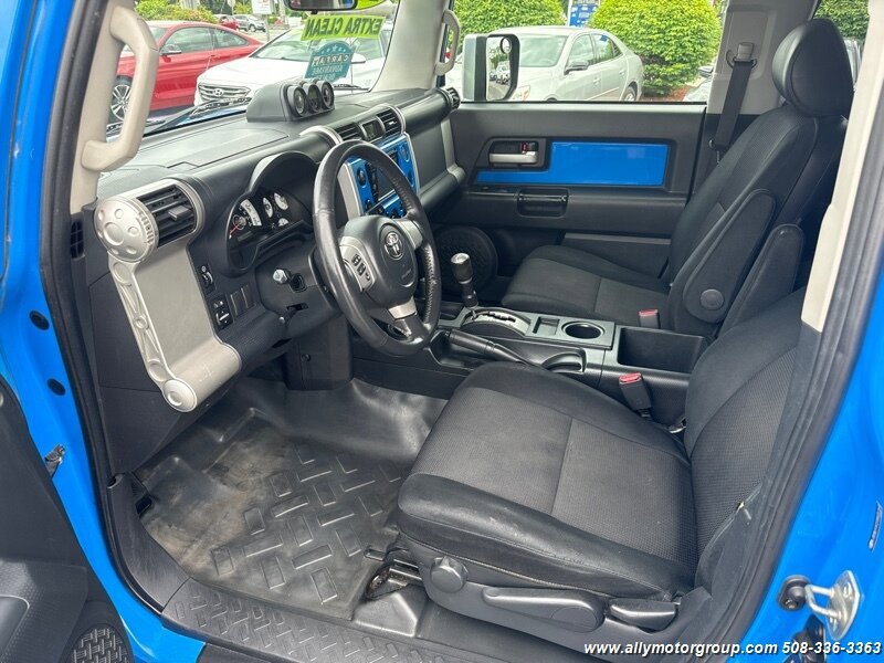 Used 2007 Toyota FJ Cruiser 4WD image 13