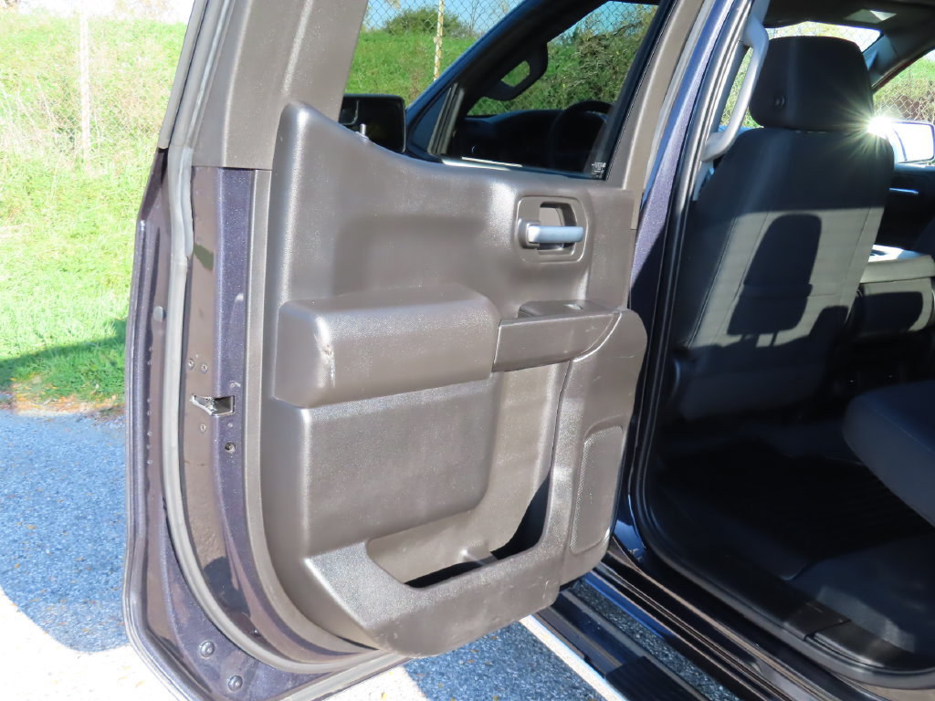 Used 2023 Chevrolet Silverado 1500 Custom AWD/4WD image 29