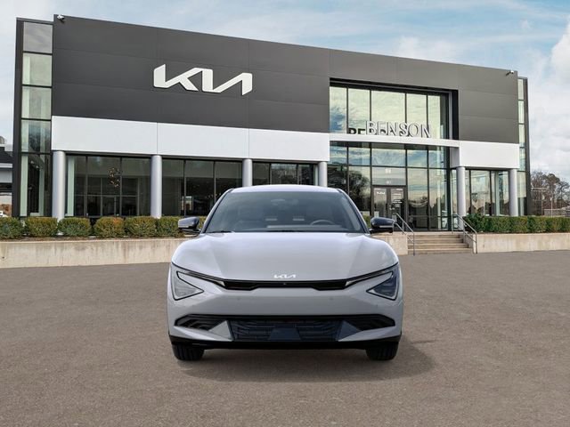 New 2025 Kia EV6 Light w/ Light LR Technology Package image 3