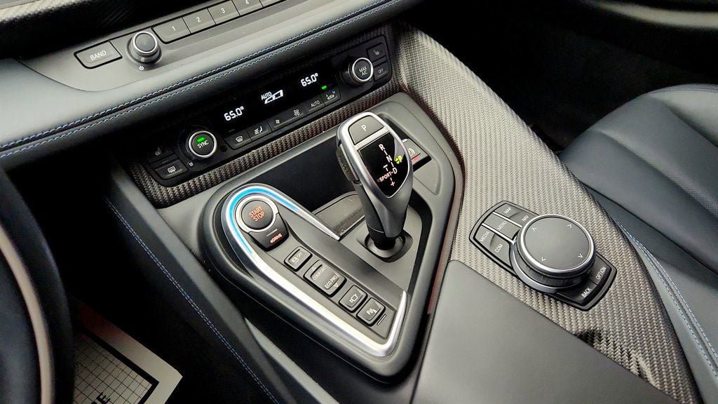 Used 2019 BMW i8 Coupe image 16