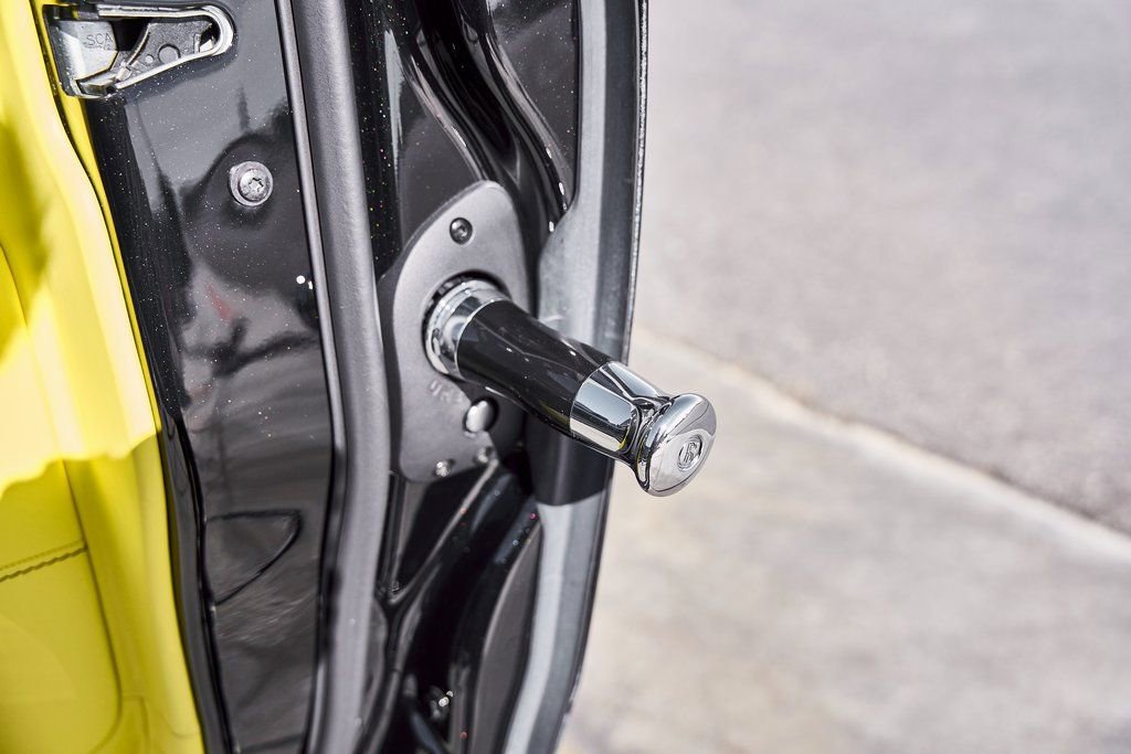 Used 2022 Rolls-Royce Cullinan Black Badge w/ Dark Exterior Package image 30