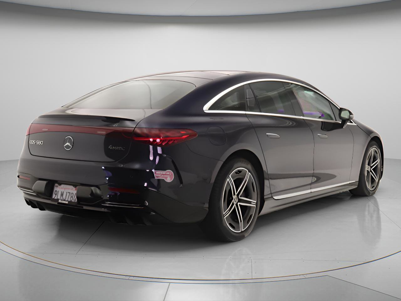 Certified 2023 Mercedes-Benz EQS 580 4MATIC Sedan image 4