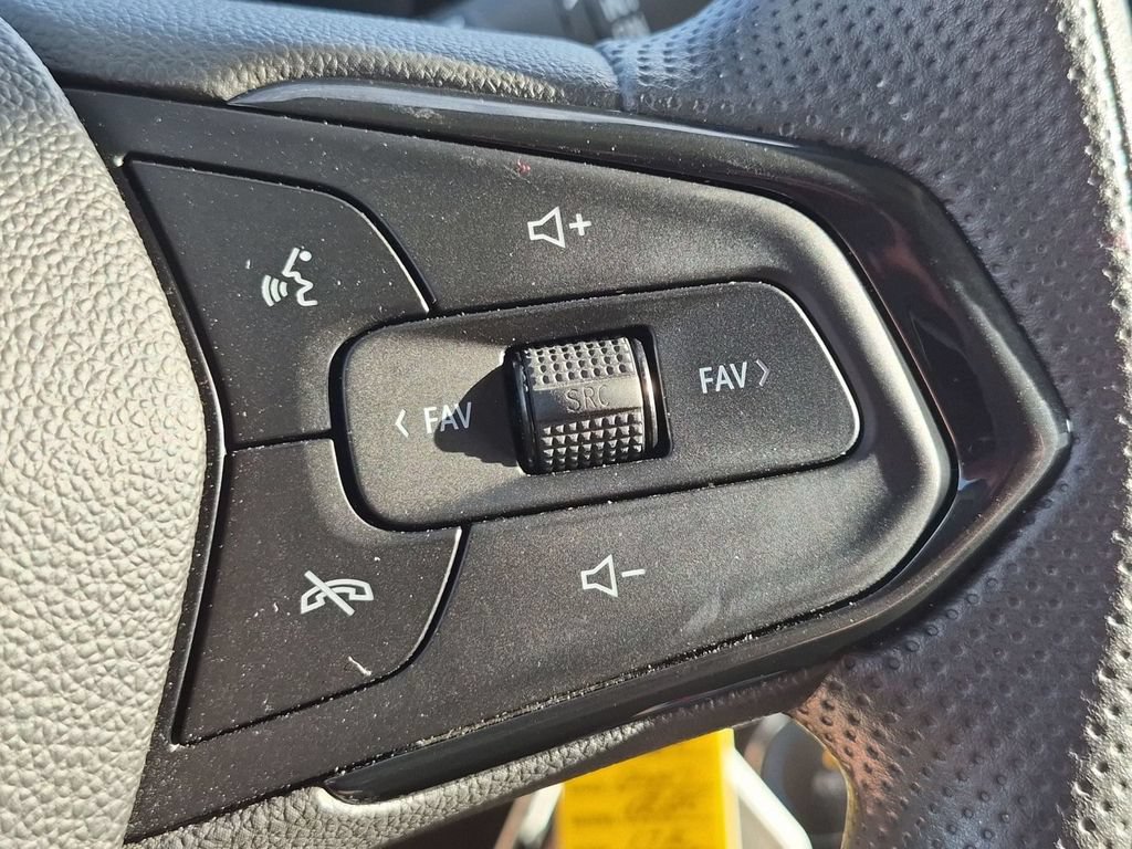 Used 2026 Chevrolet Trax LS FWD image 19