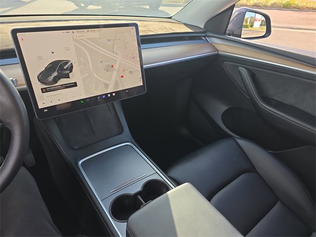 Used 2023 Tesla Model Y Long Range image 28
