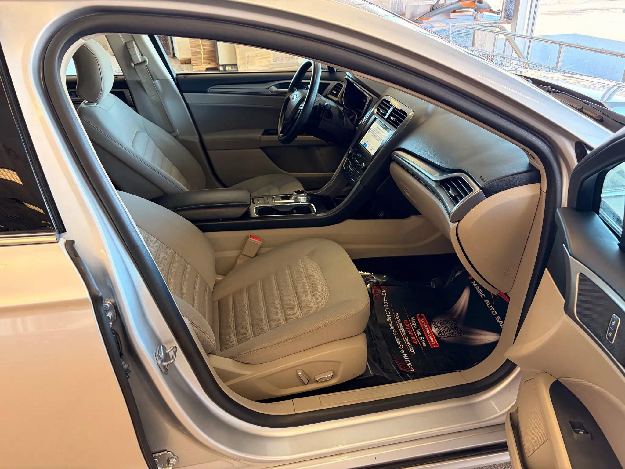 Used 2019 Ford Fusion SE image 57