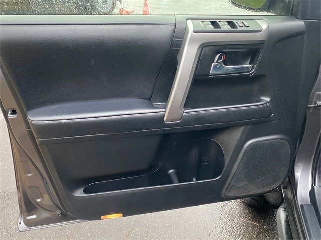 Used 2020 Toyota 4Runner SR5 Premium image 11