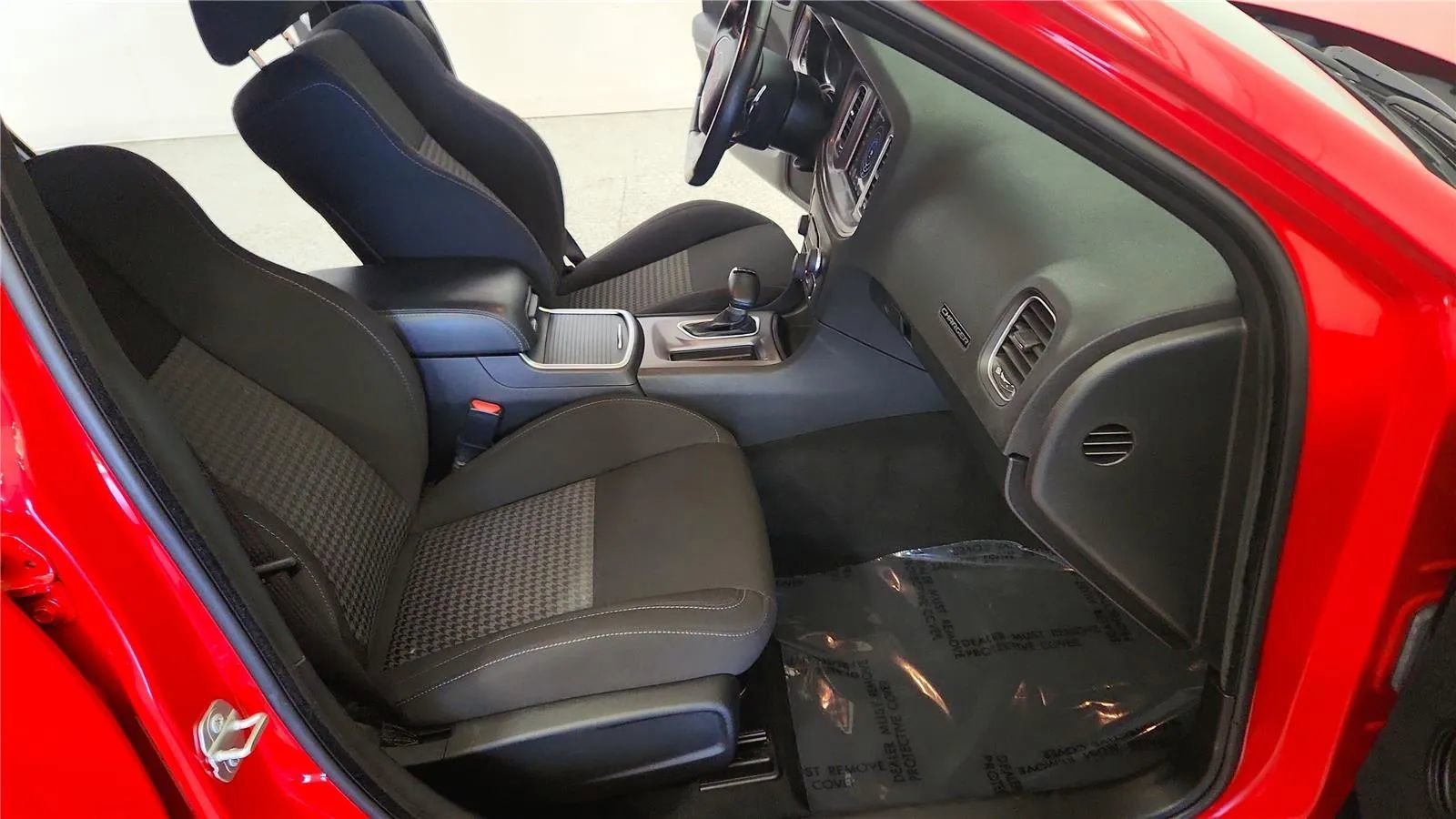 Used 2023 Dodge Charger R/T w/ Cold Weather Package image 34