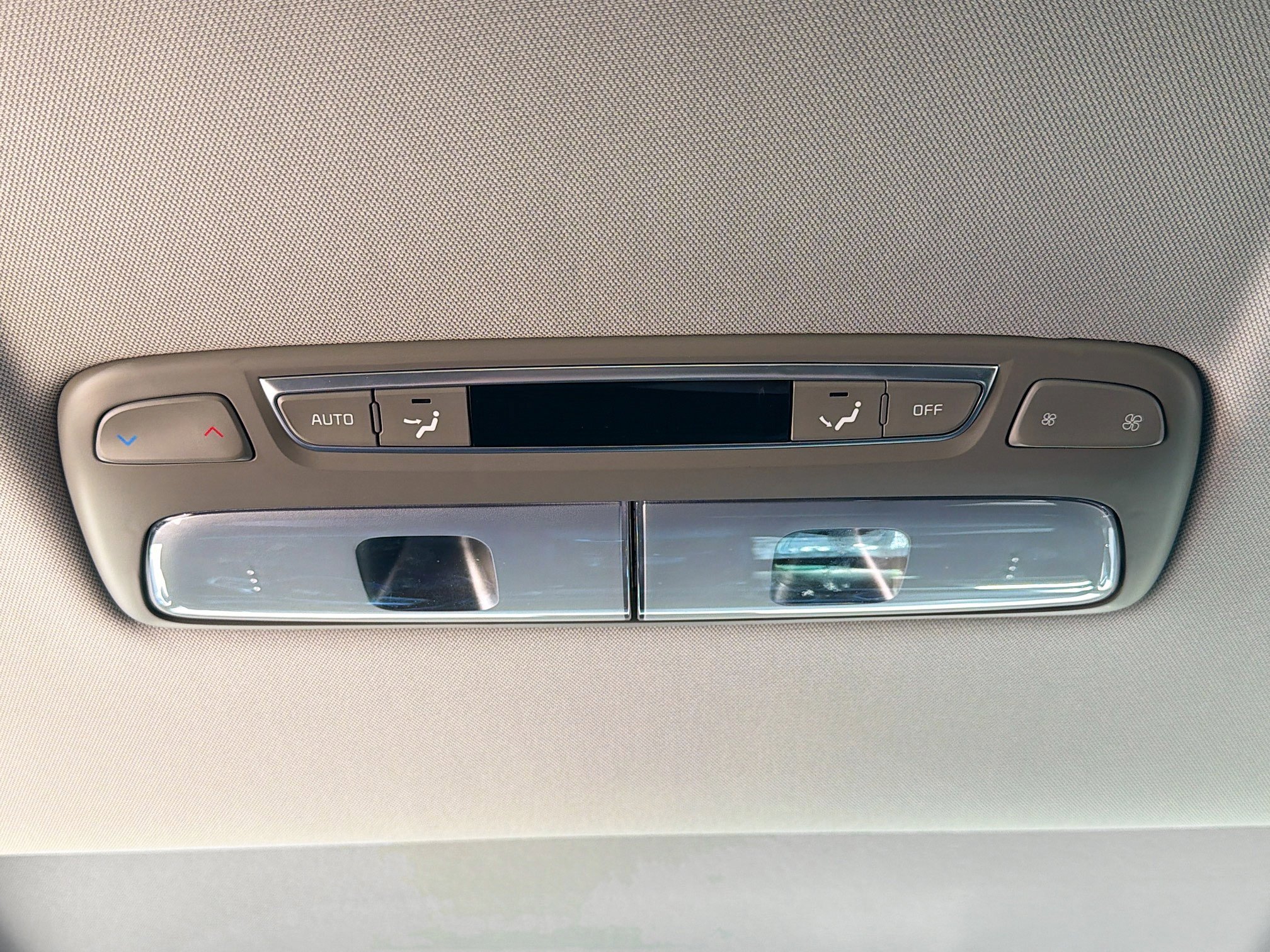 Used 2025 Kia Telluride S AWD/4WD image 29