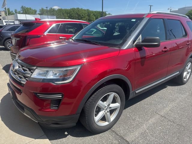 Used 2018 Ford Explorer XLT FWD image 1