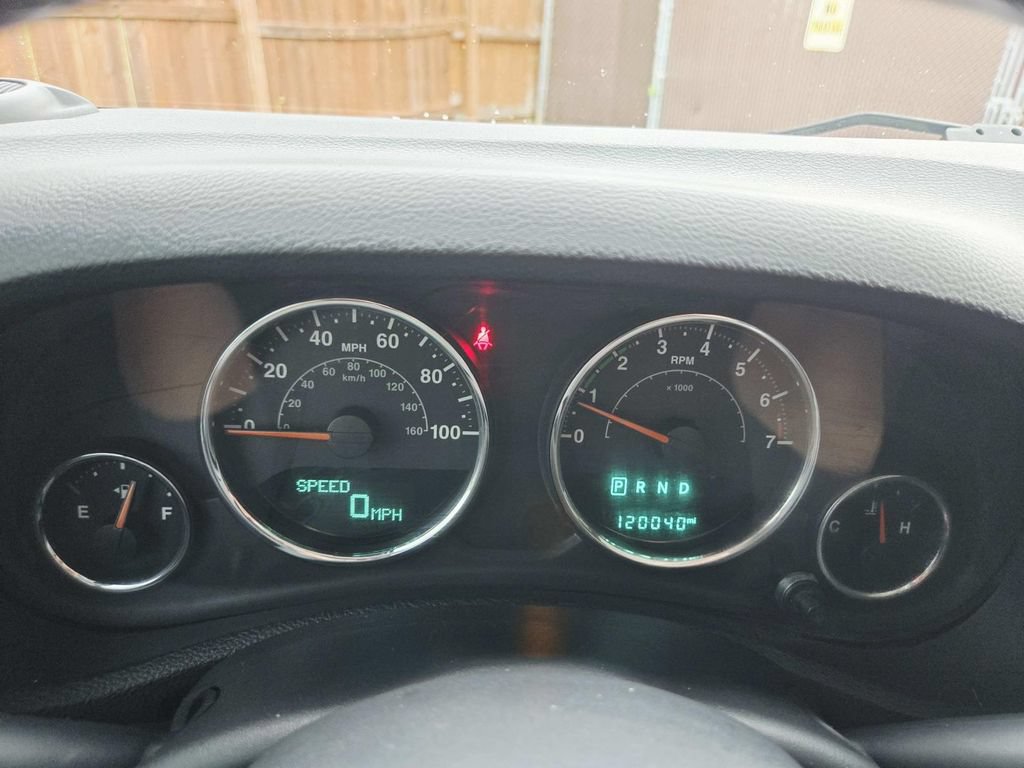 Used 2015 Jeep Wrangler Unlimited Sport w/ Quick Order Package 24S AWD/4WD image 25