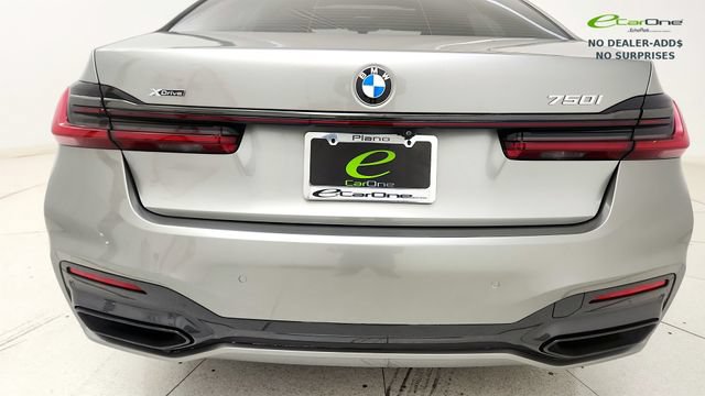Used 2022 BMW 750i xDrive w/ M Sport Package AWD/4WD image 22