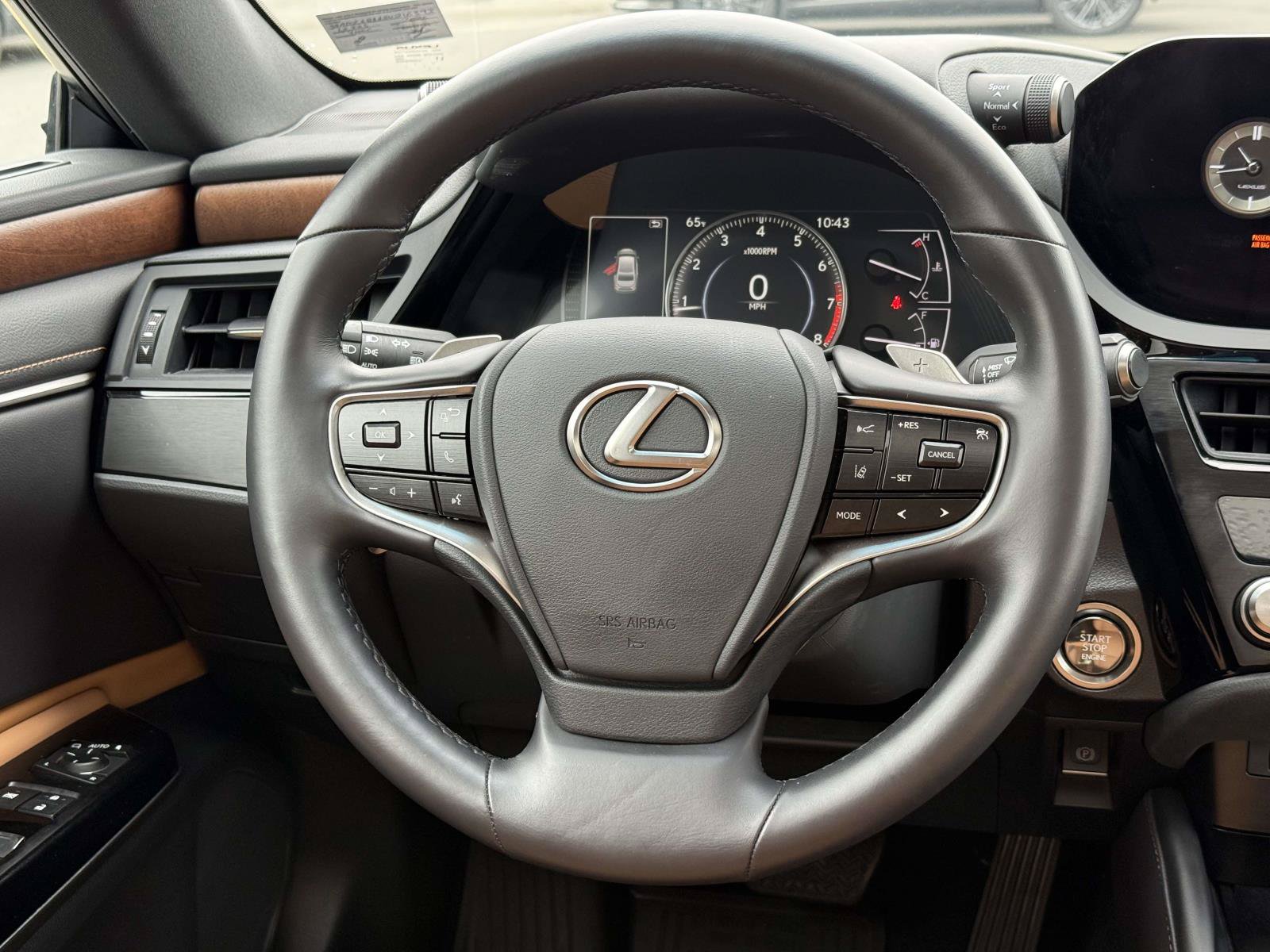 Used 2025 Lexus ES 350 w/ Premium Package FWD image 9