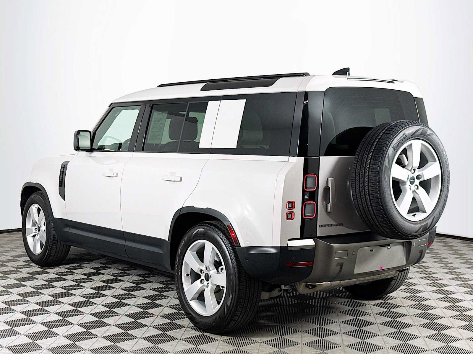 Used 2026 Land Rover Defender 110 S AWD/4WD image 7