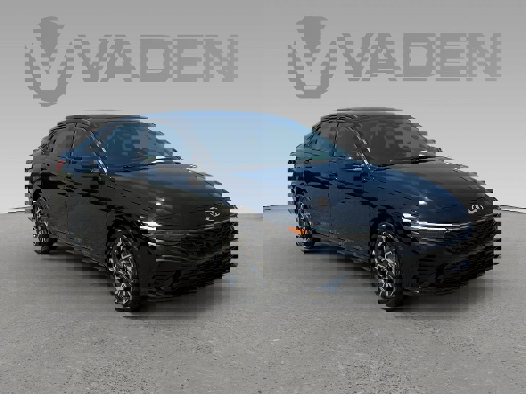 New 2025 Hyundai Elantra SEL