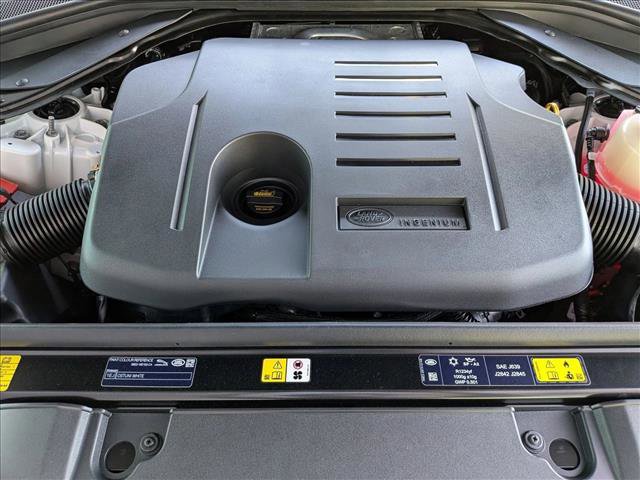 New 2026 Land Rover Range Rover Long Wheelbase SE image 16